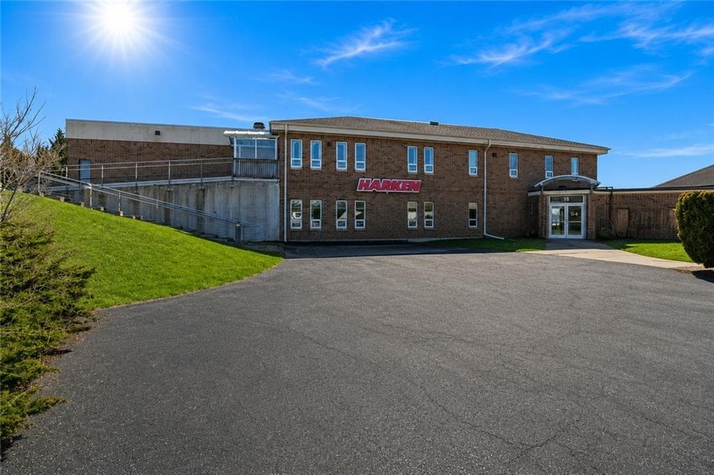 Commercial at 19 John Clarke Road, Middletown, photo 4 of 47