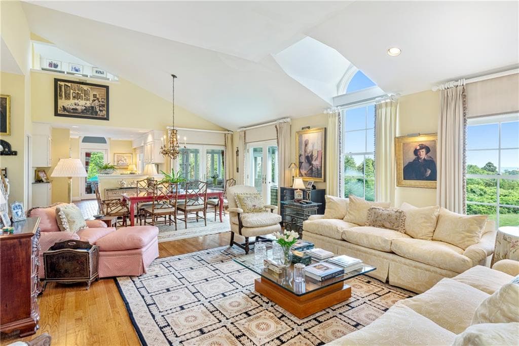 315 Ocean Avenue photo 16