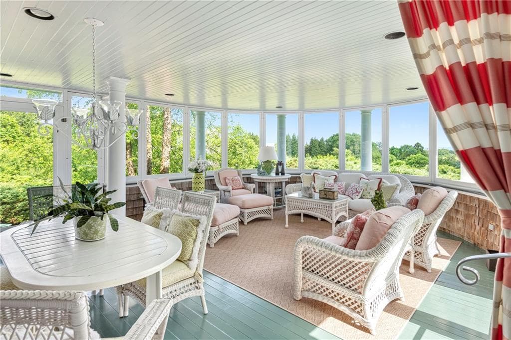 315 Ocean Avenue photo 22