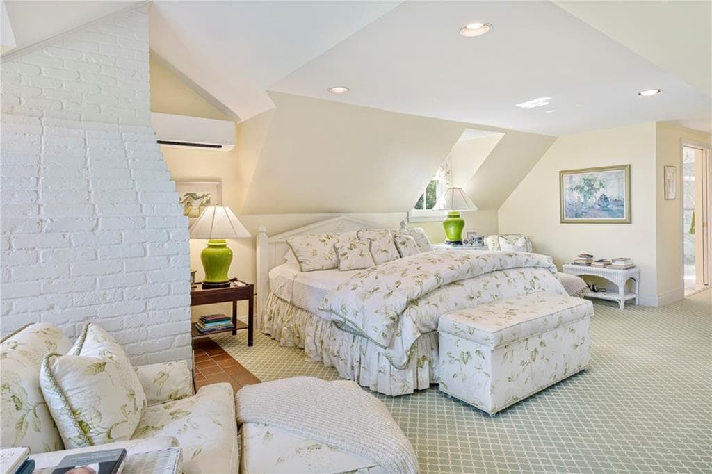 315 Ocean Avenue photo 32