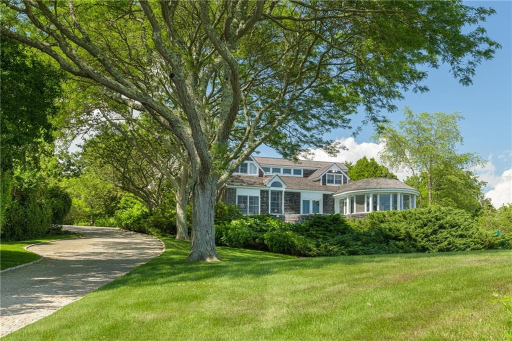 315 Ocean Avenue photo 10