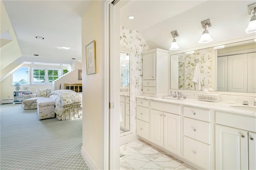 315 Ocean Avenue photo 33
