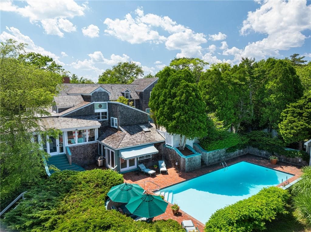 315 Ocean Avenue photo 4