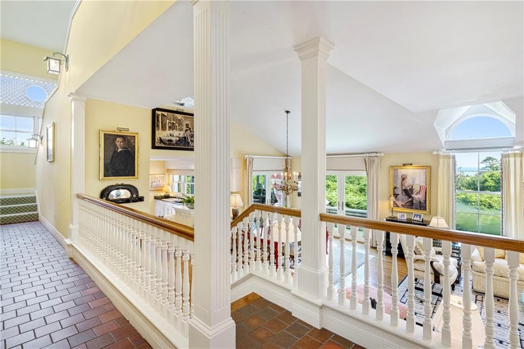315 Ocean Avenue photo 25