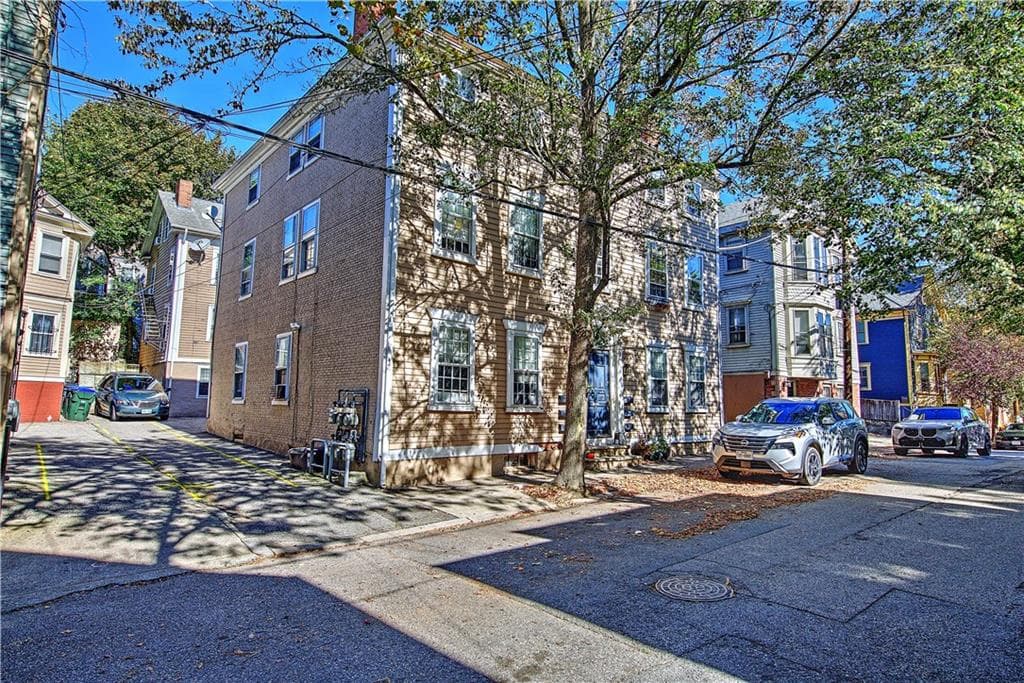 84 Transit Street photo 3