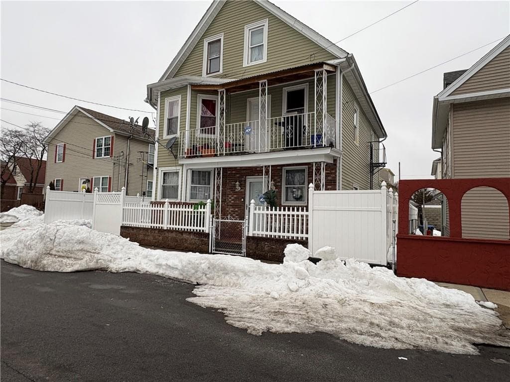 Multi Family at 193 Clarence Street, Providence, photo 6 of 37
