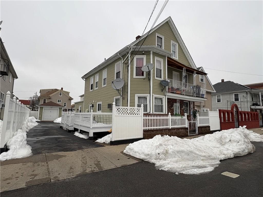 193 Clarence Street