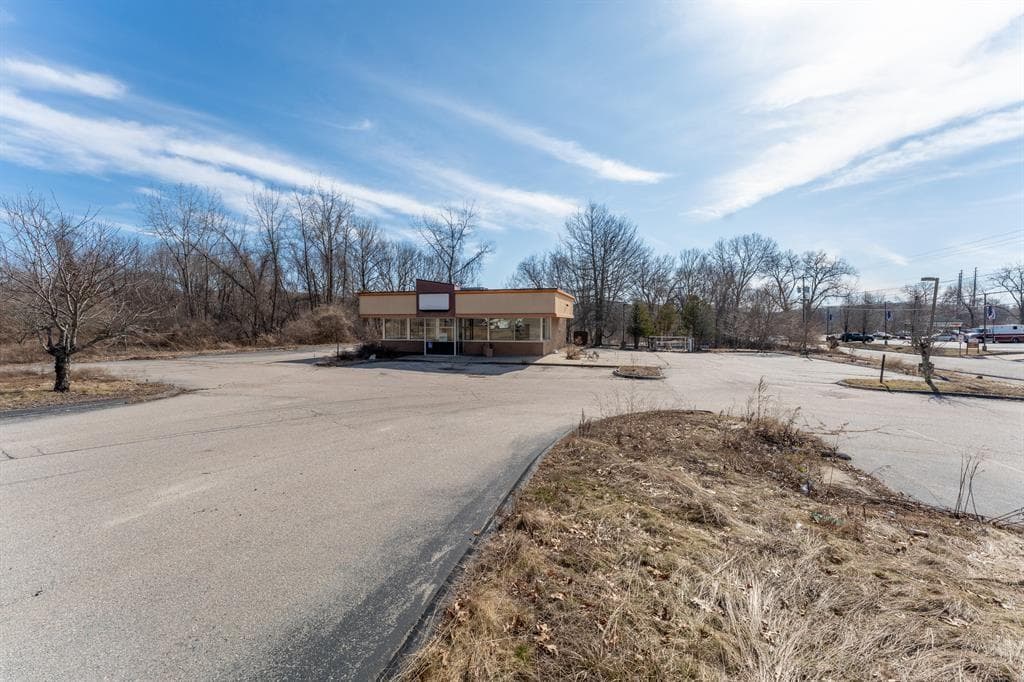 Commercial at 641 Route 32, Montville, photo 2 of 28