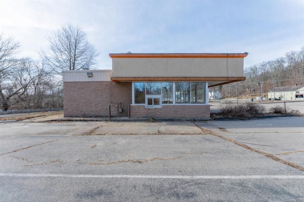 Commercial at 641 Route 32, Montville, photo 9 of 28