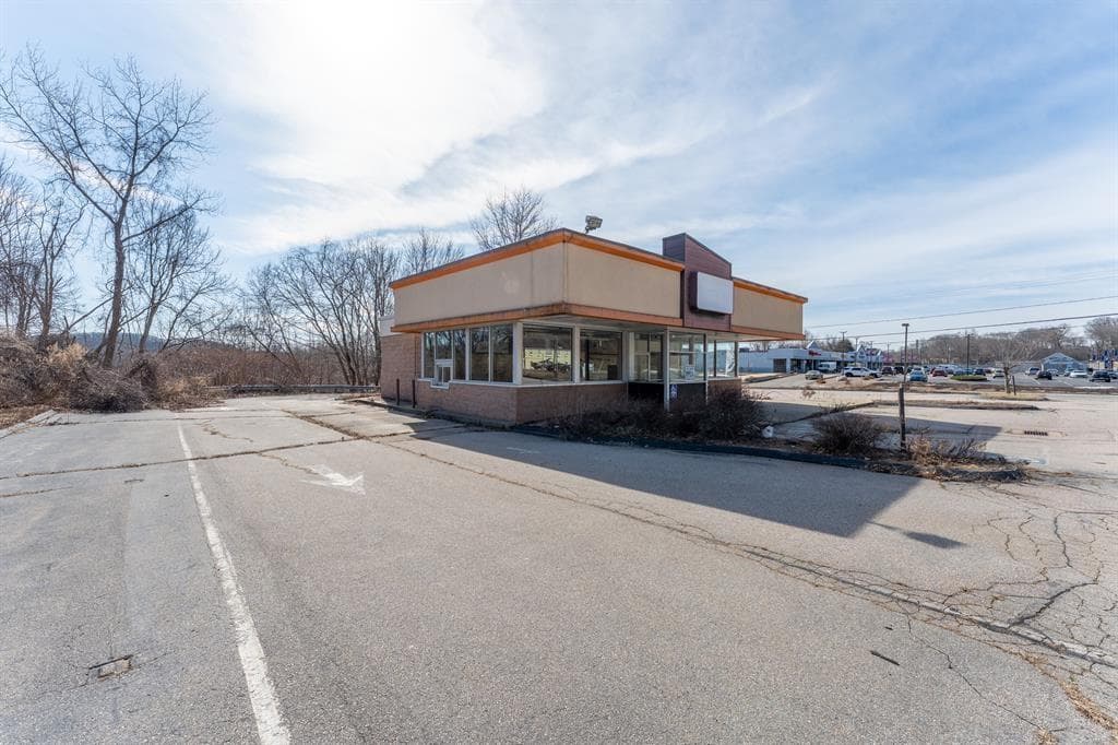 Commercial at 641 Route 32, Montville, photo 10 of 28