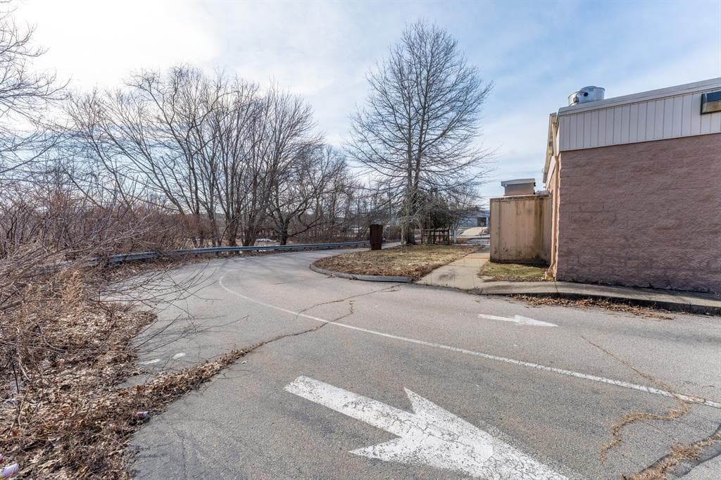 Commercial at 641 Route 32, Montville, photo 8 of 28