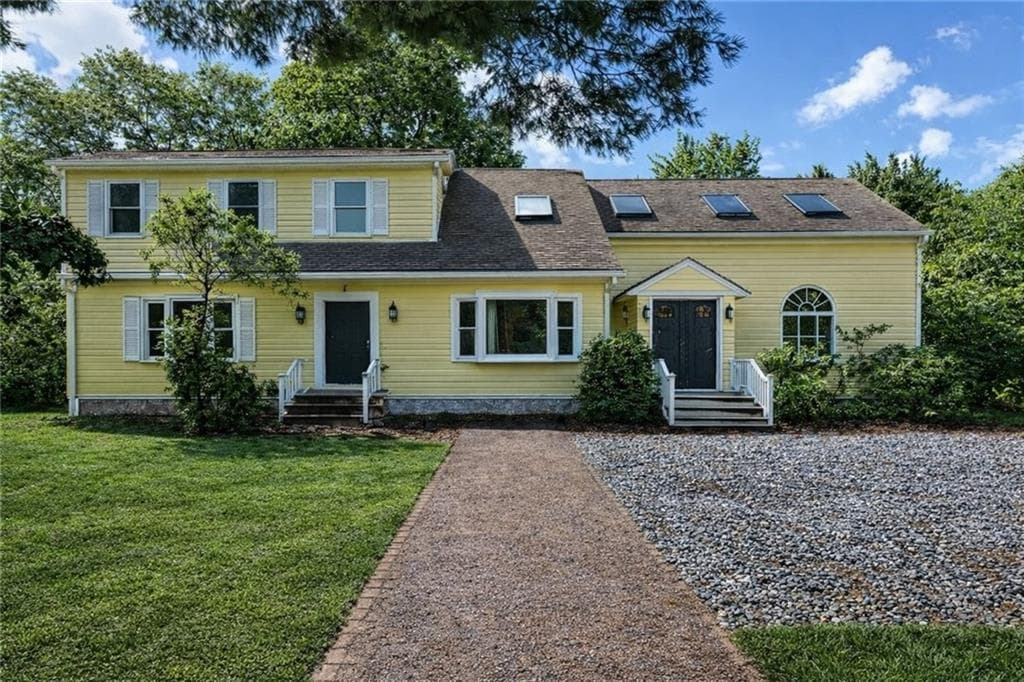56 Pleasant View Avenue