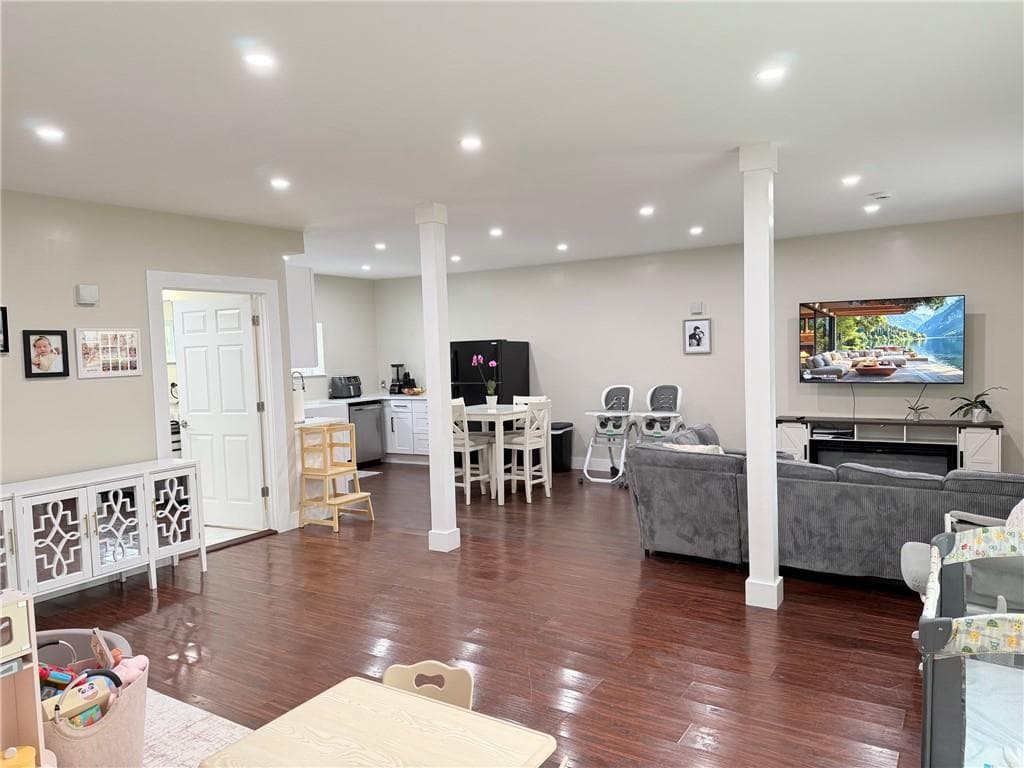 270 Brayton Road photo 16