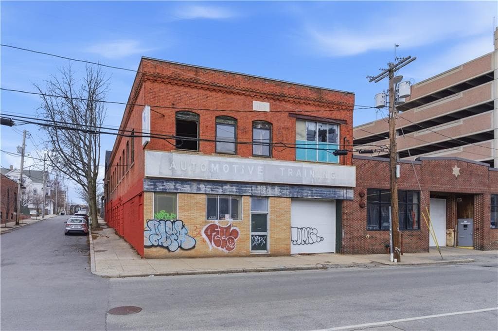 361 West Fountain Street photo 4