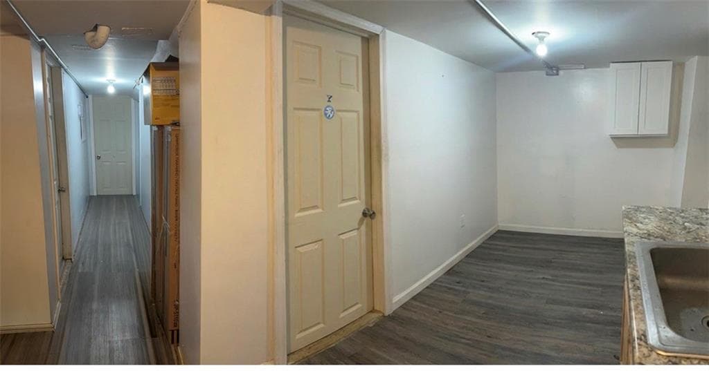 Single Family Residence at 374 New York Avenue, Providence, photo 5 of 6