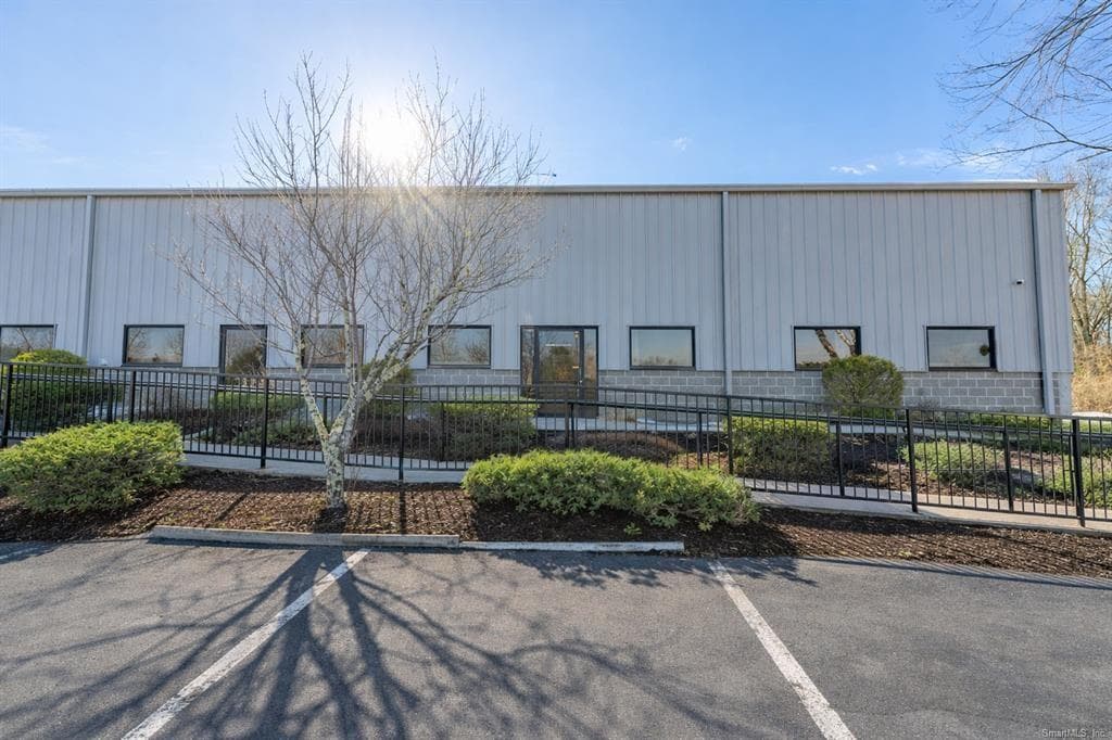 Commercial at 13 West Parkway, Plainfield, photo 2 of 40