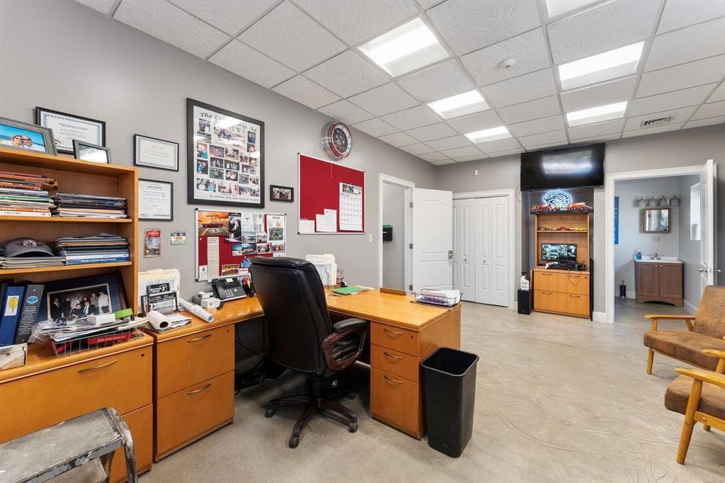 Commercial at 13 West Parkway, Plainfield, photo 14 of 40