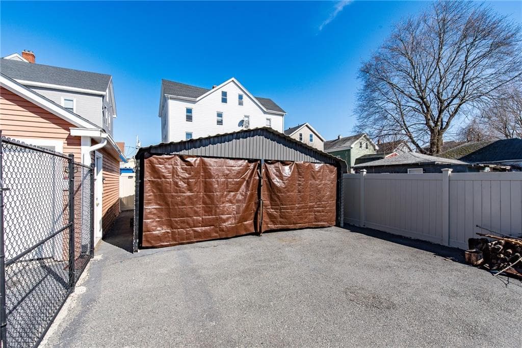 217 4th Avenue photo 27