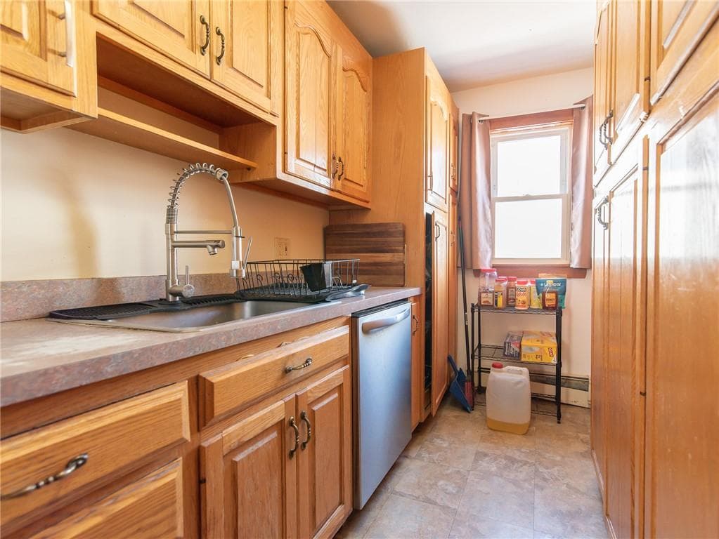217 4th Avenue photo 3