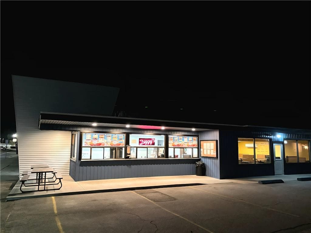 923 925 Main Street photo 15