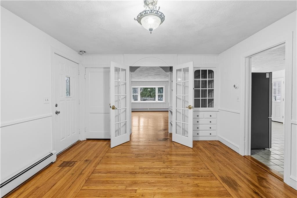 Single Family Residence at 2 Whitman Street, Smithfield, photo 15 of 30