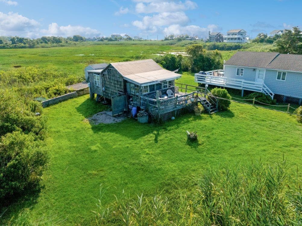 853 W Beach Road photo 10
