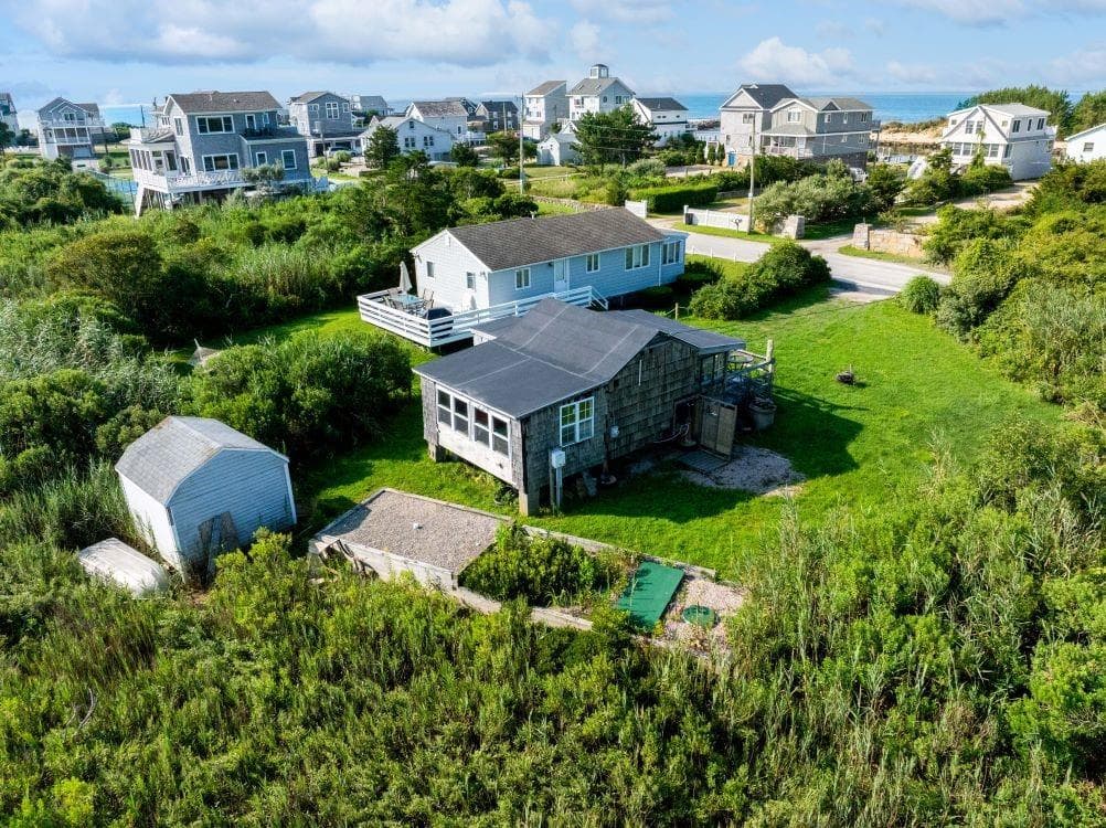 853 W Beach Road photo 11