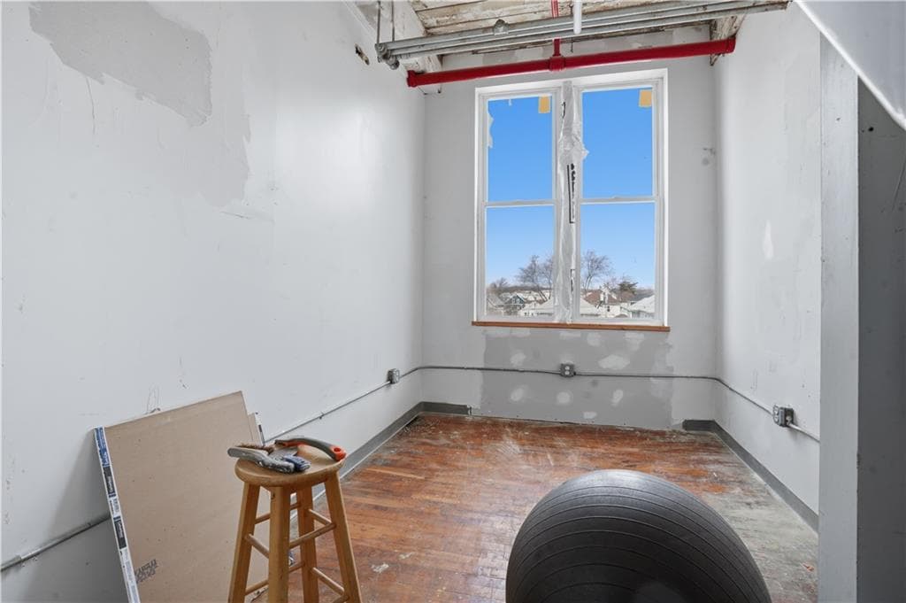 120 Webster Street photo 36