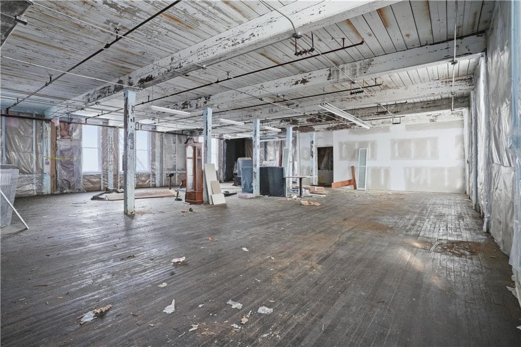 120 Webster Street photo 32