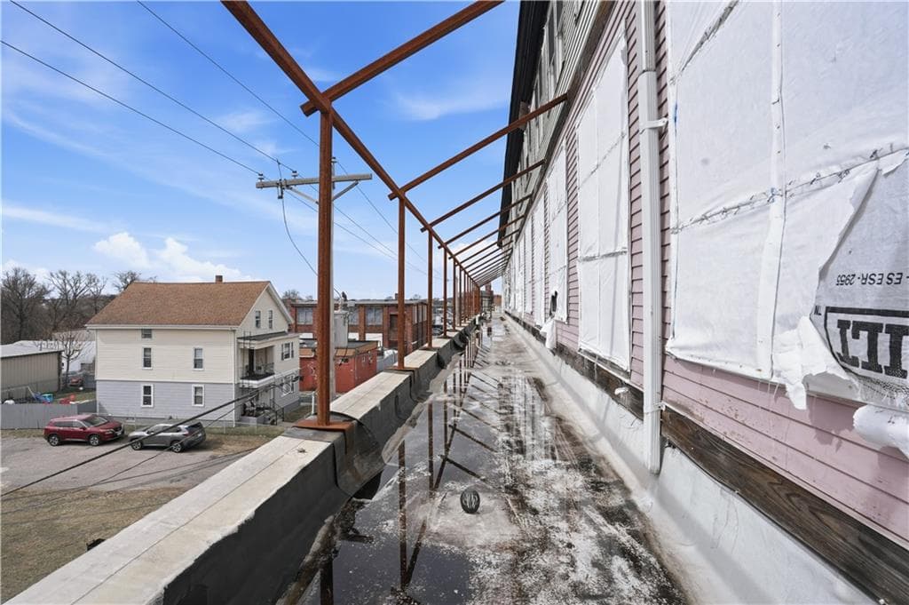 120 Webster Street photo 49