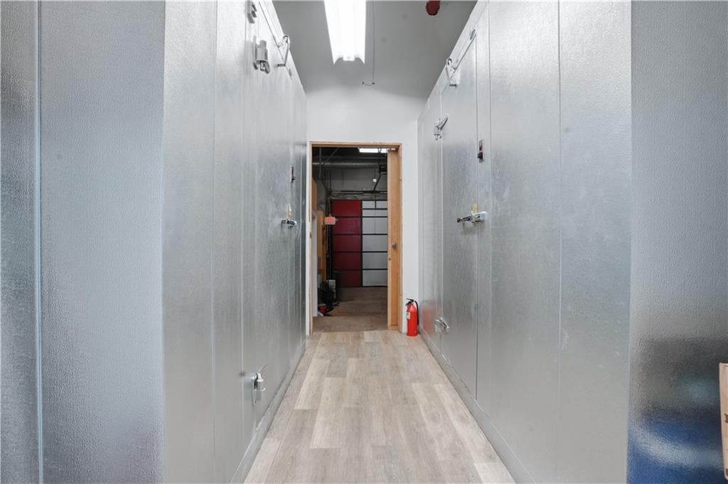 120 Webster Street photo 11