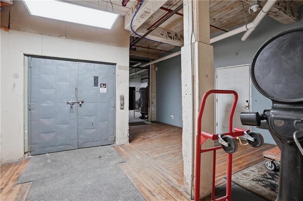 120 Webster Street photo 21