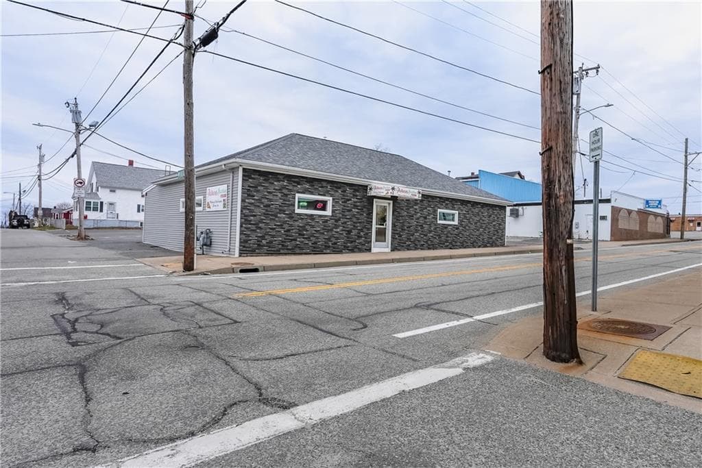 77 Main Road