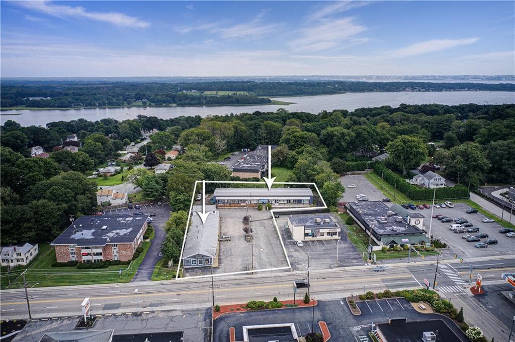 Commercial at 628 Metacom Avenue, Warren, photo 46 of 46