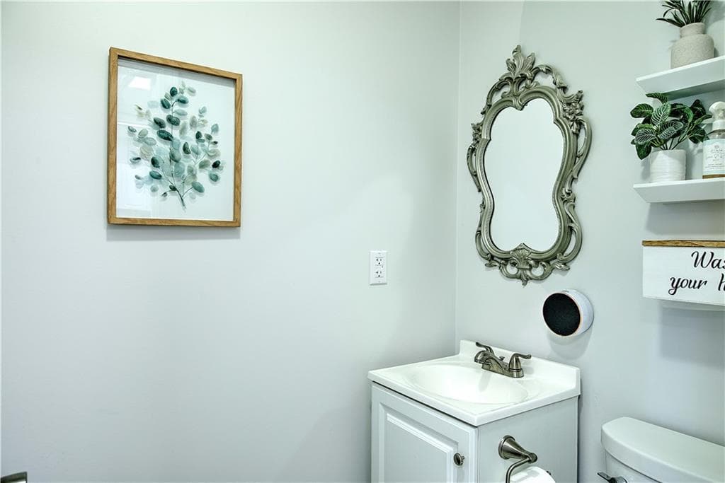 Commercial at 628 Metacom Avenue, Warren, photo 20 of 46