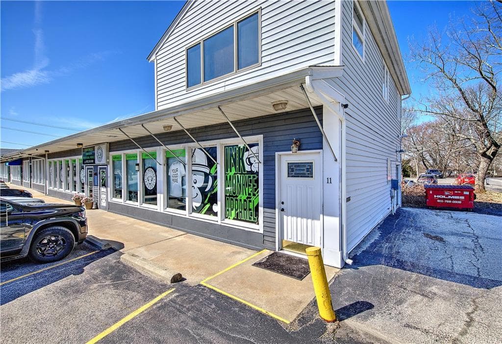 Commercial at 628 Metacom Avenue, Warren, photo 34 of 46