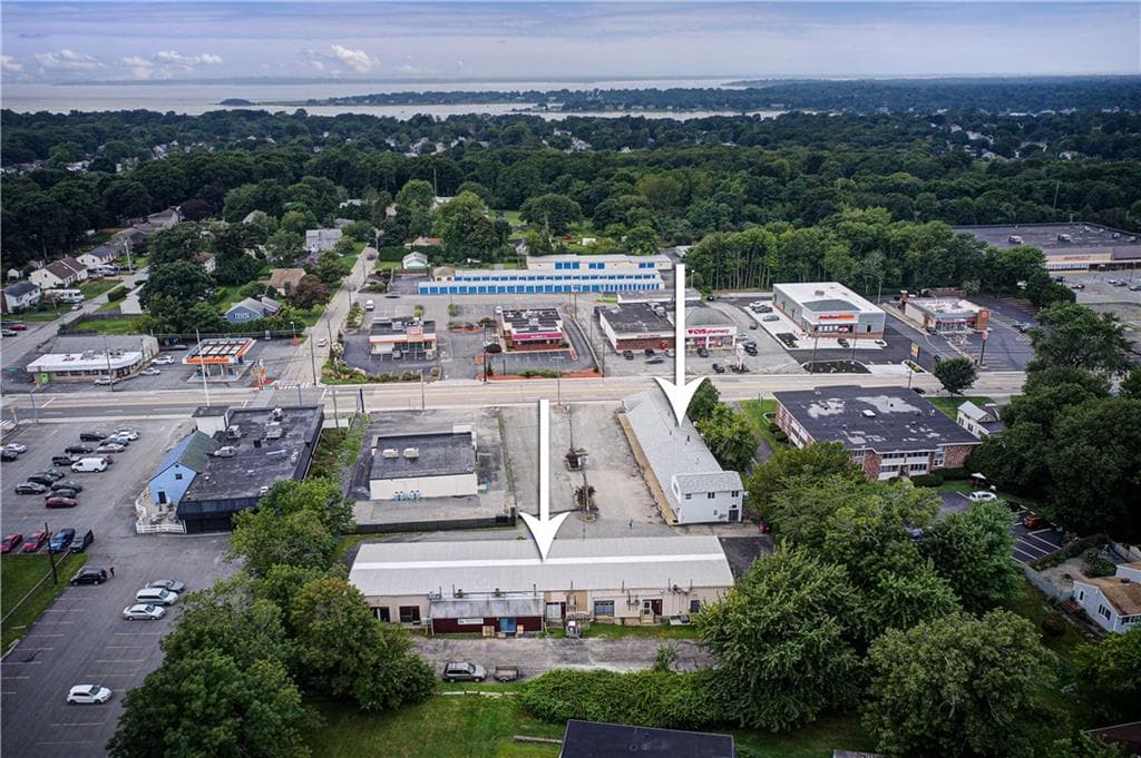 Commercial at 628 Metacom Avenue, Warren, photo 44 of 46