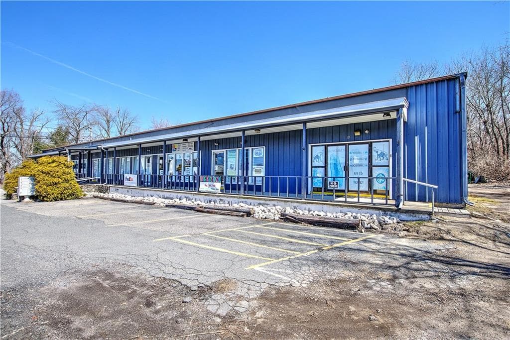 Commercial at 628 Metacom Avenue, Warren, photo 4 of 46