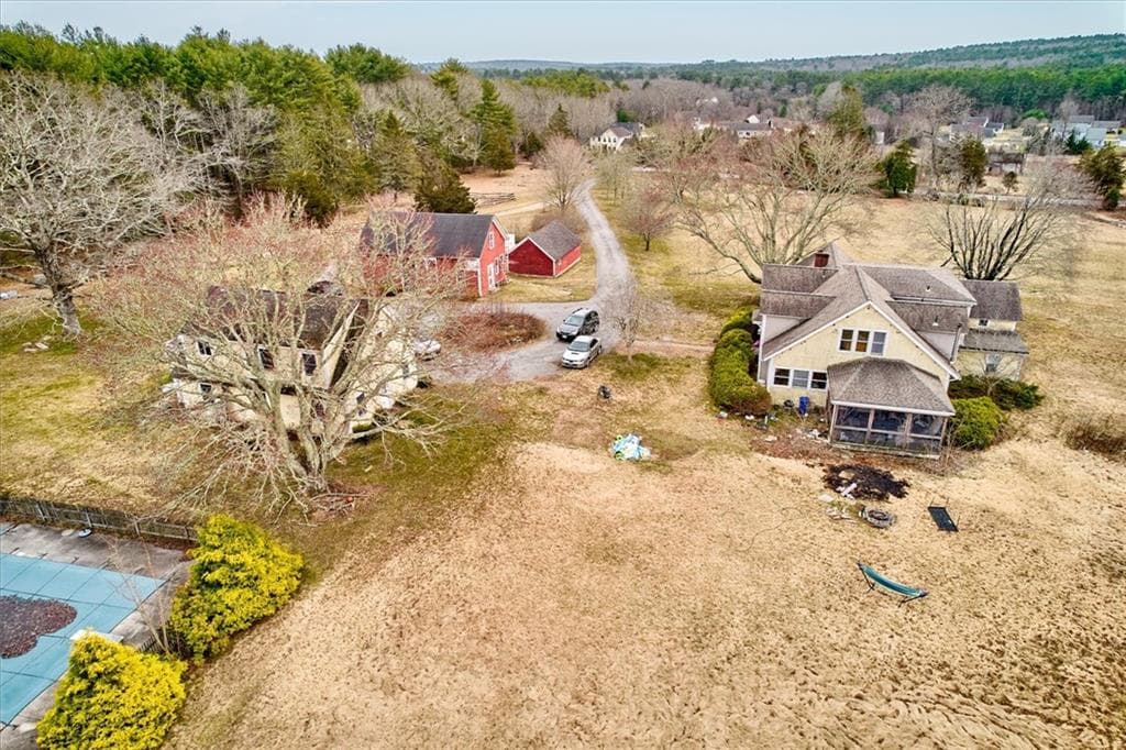Single Family Residence at 58 Dye Hill Road, Hopkinton, photo 12 of 14