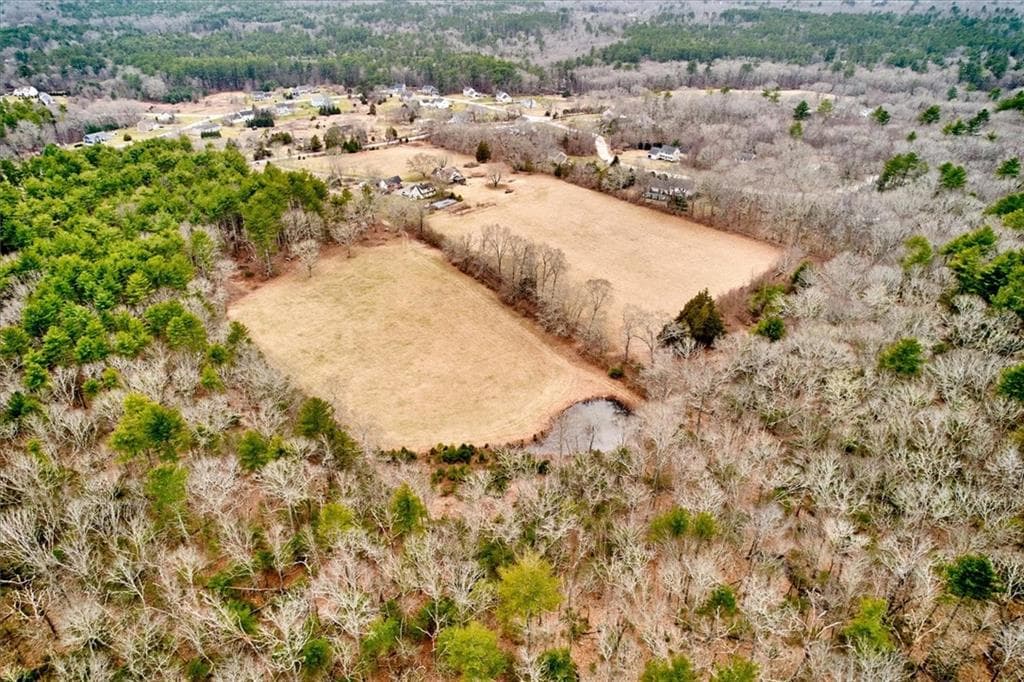 Single Family Residence at 58 Dye Hill Road, Hopkinton, photo 3 of 14