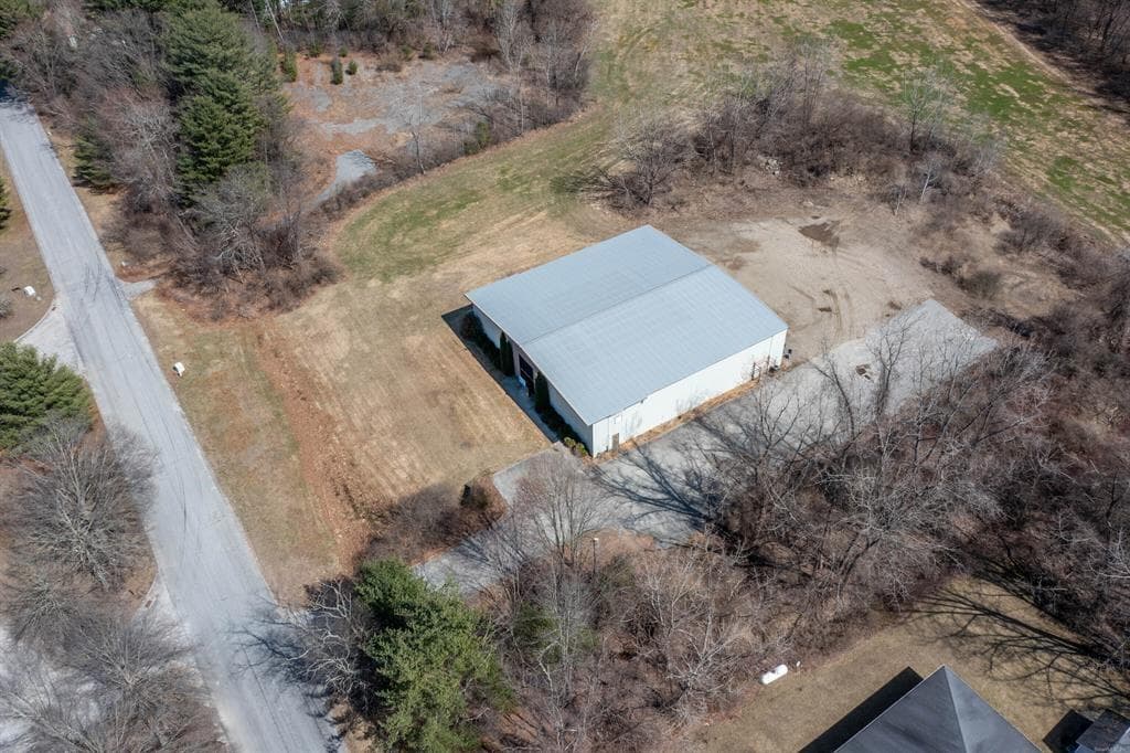 Commercial at 30 Crabtree Lane, Woodstock, photo 7 of 8