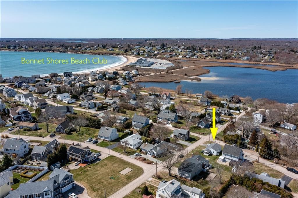 Single Family Residence at 26 Richard Smith Road, Narragansett, photo 9 of 12