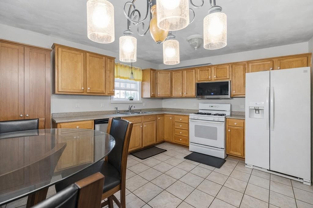Condominium at 30 Foundry Street UNIT 5, Central Falls, photo 9 of 21