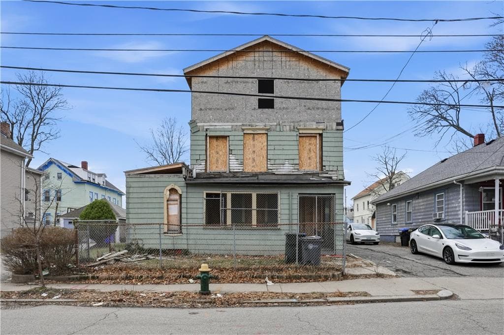 102 Superior Street