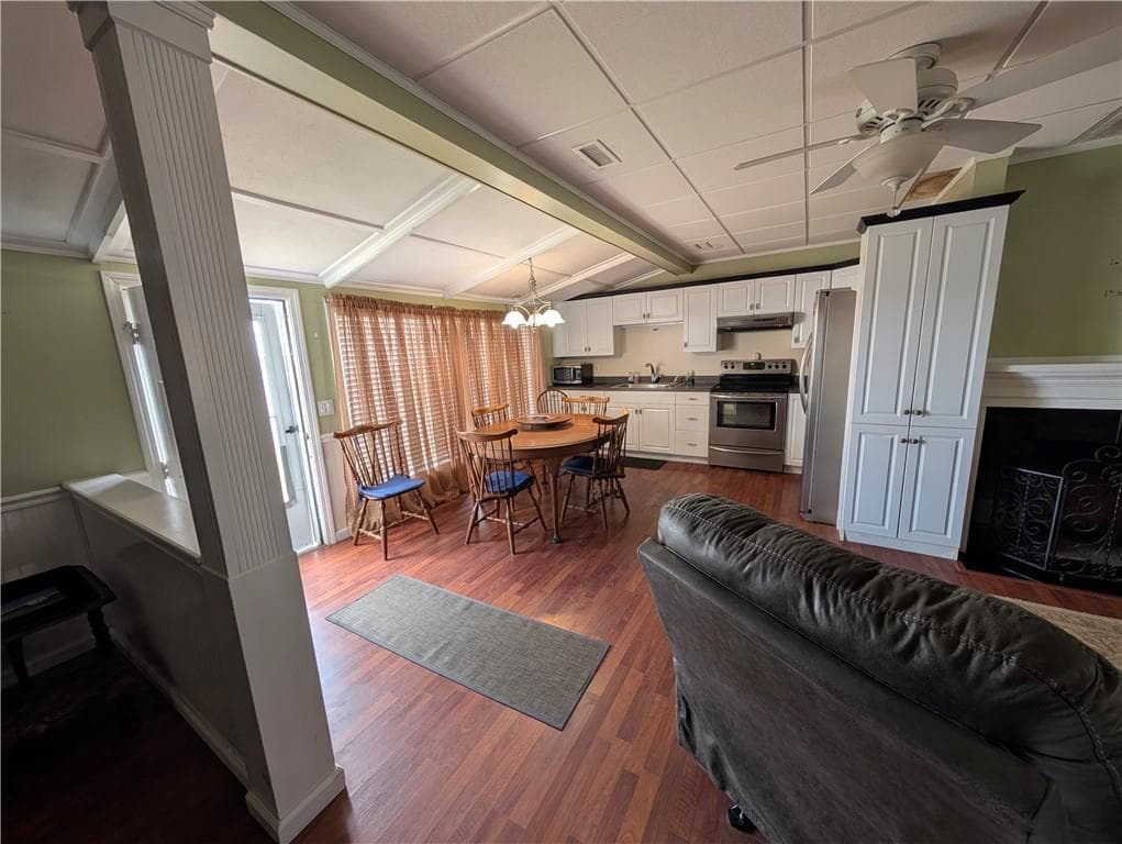 111 Charlotte Drive photo 14