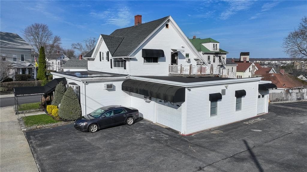 Multi Family at 185 Spring Street, Woonsocket, photo 2 of 45
