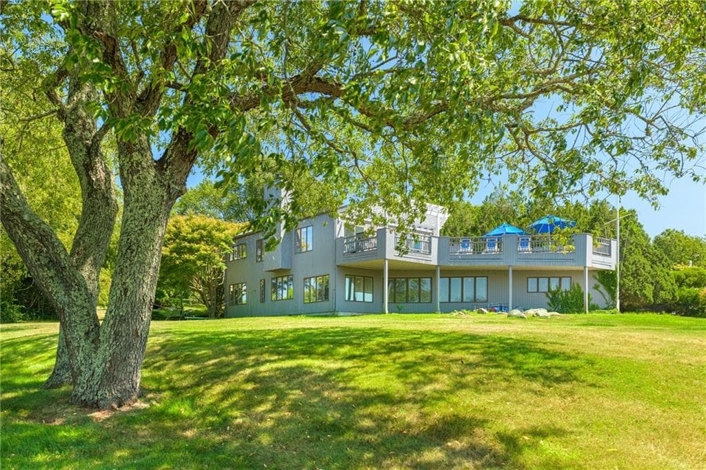 Single Family Residence at 76 Battery Lane, Jamestown, photo 29 of 36