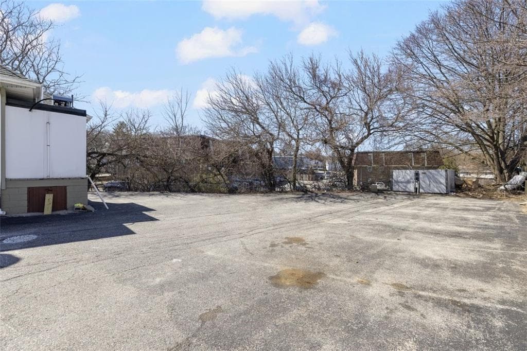 1137 Charles Street photo 27