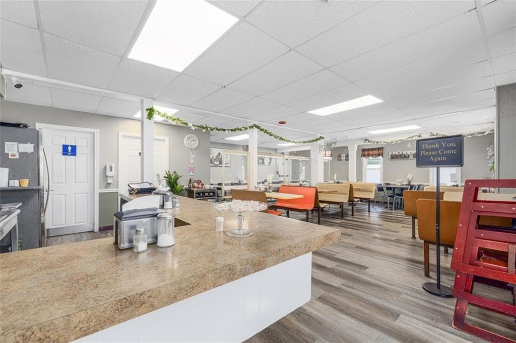 1137 Charles Street photo 2