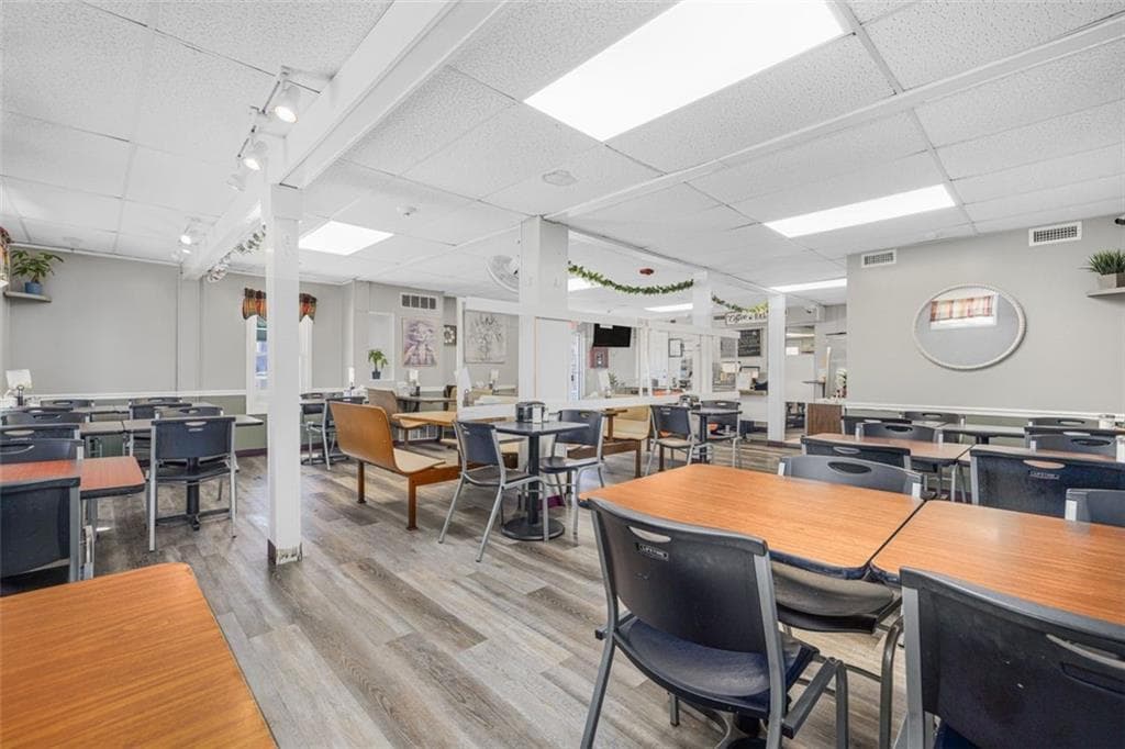 1137 Charles Street photo 6